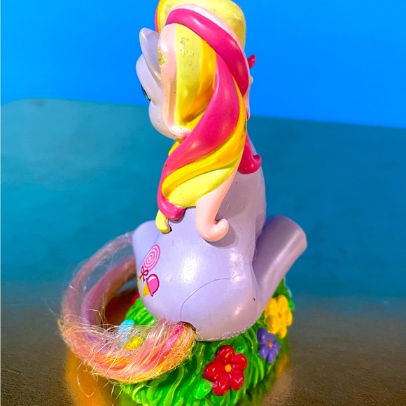 MY LITTLE PONY G3 VTG 2006 CHRISTMAS HAPPY HOLIDAY ORNAMENT TRIPLE TREAT PONY 3” - Picture 2 of 10